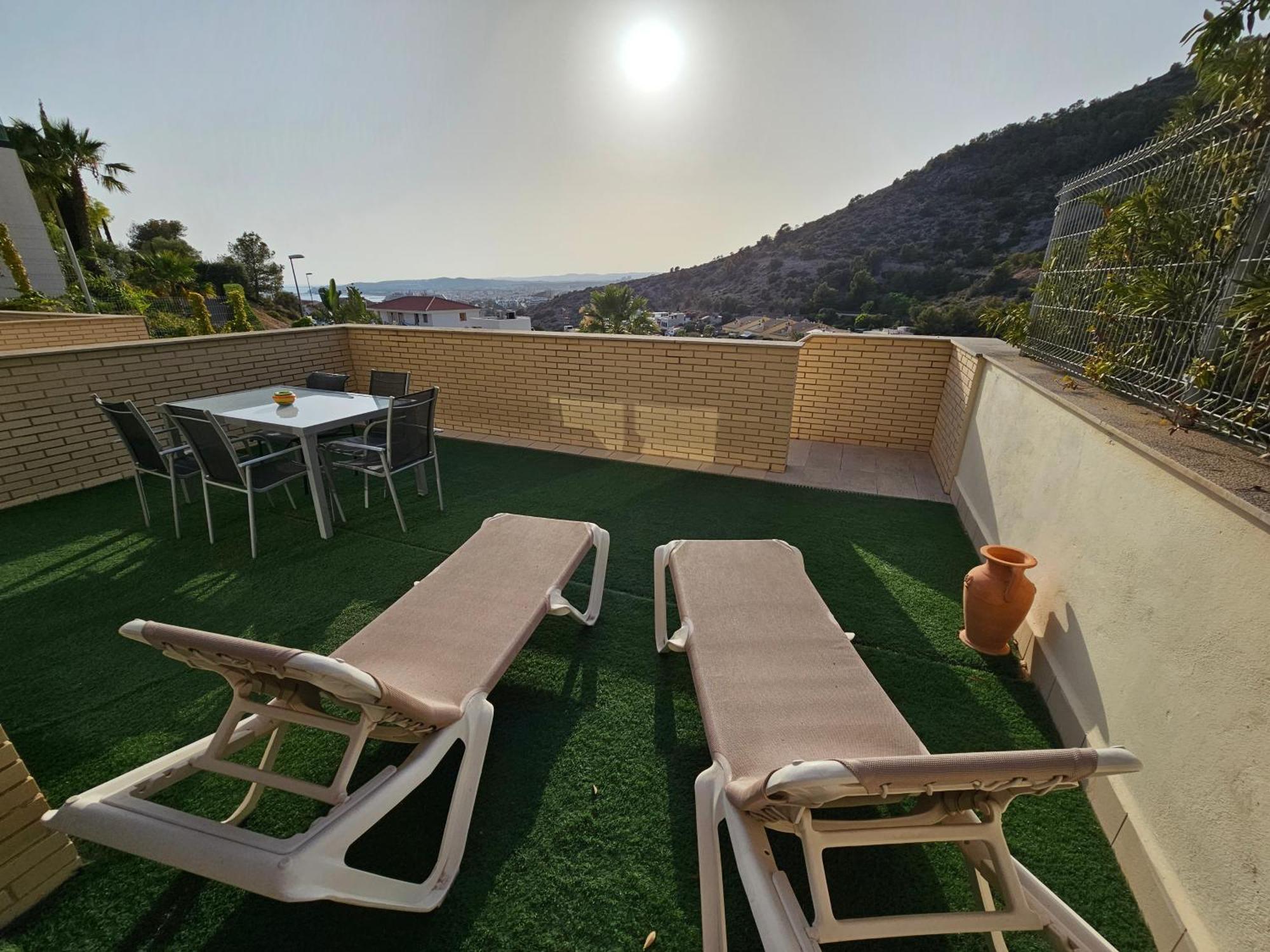 Duplex Moderno 3 Hab Parking, Vistas Al Mar Y Terraza Leilighet Sitges Eksteriør bilde
